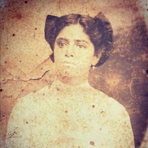 Meet your Posher, Hilda